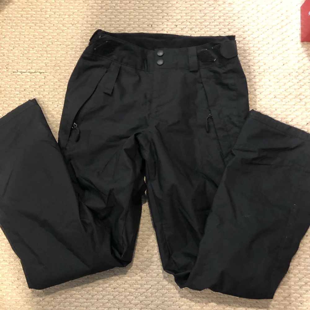 Women’s snow pants